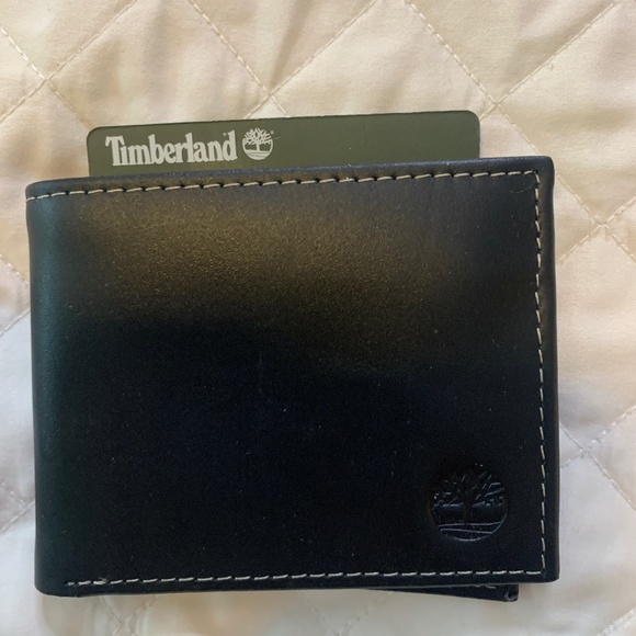 Men's Wallet -Genuine Leather -  NWT - Timberland - Picture 1 of 5